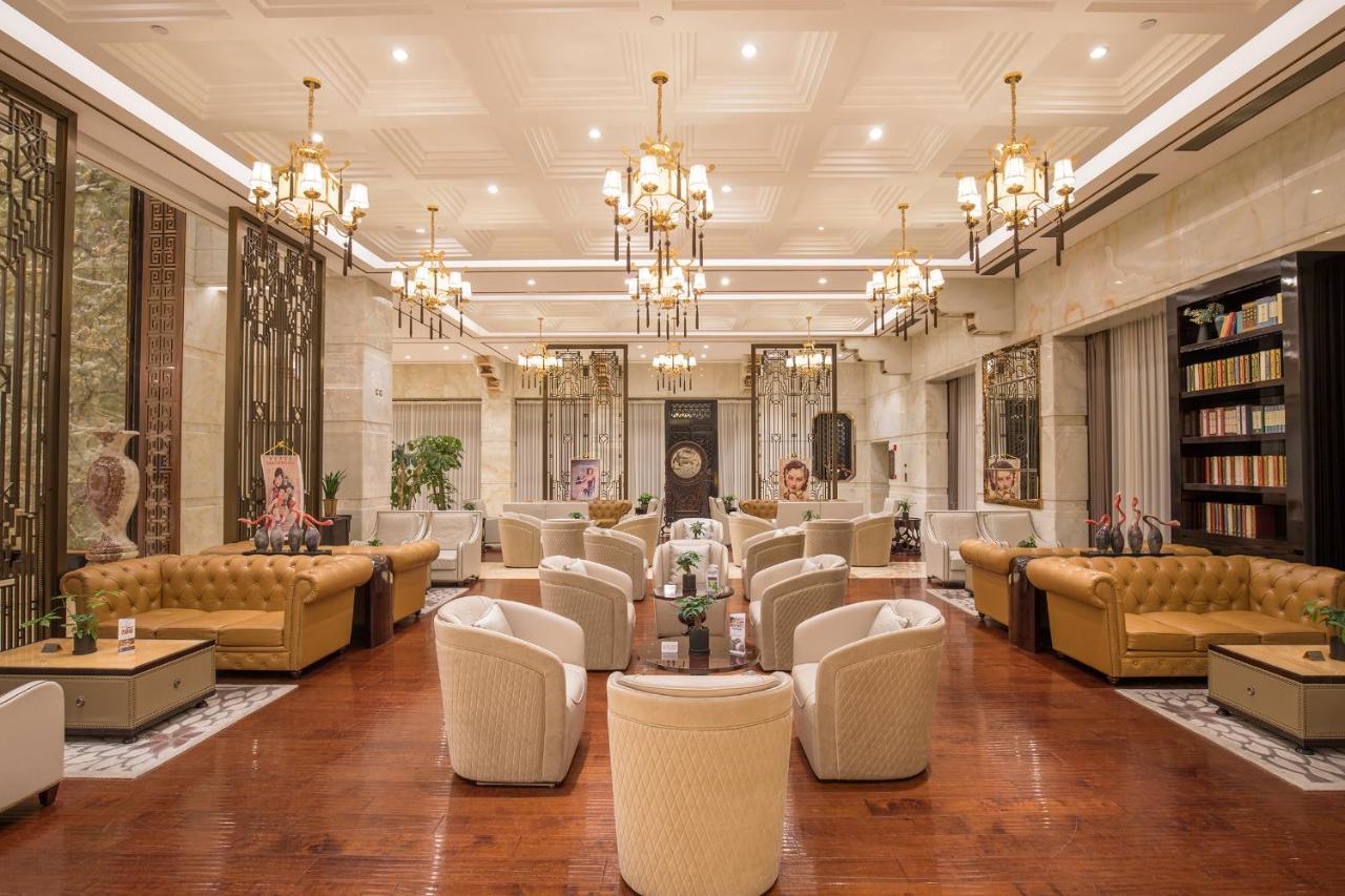 Royal Garden Hotel Shanghai-Free Shuttle To And From Disney & Pvg & Close Metro Line2 Easy To Sha New Expo Xangai Exterior foto