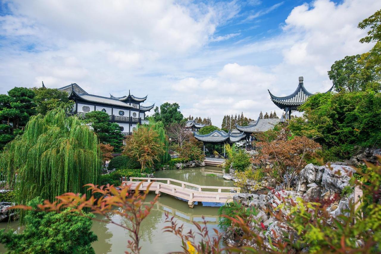 Royal Garden Hotel Shanghai-Free Shuttle To And From Disney & Pvg & Close Metro Line2 Easy To Sha New Expo Xangai Exterior foto