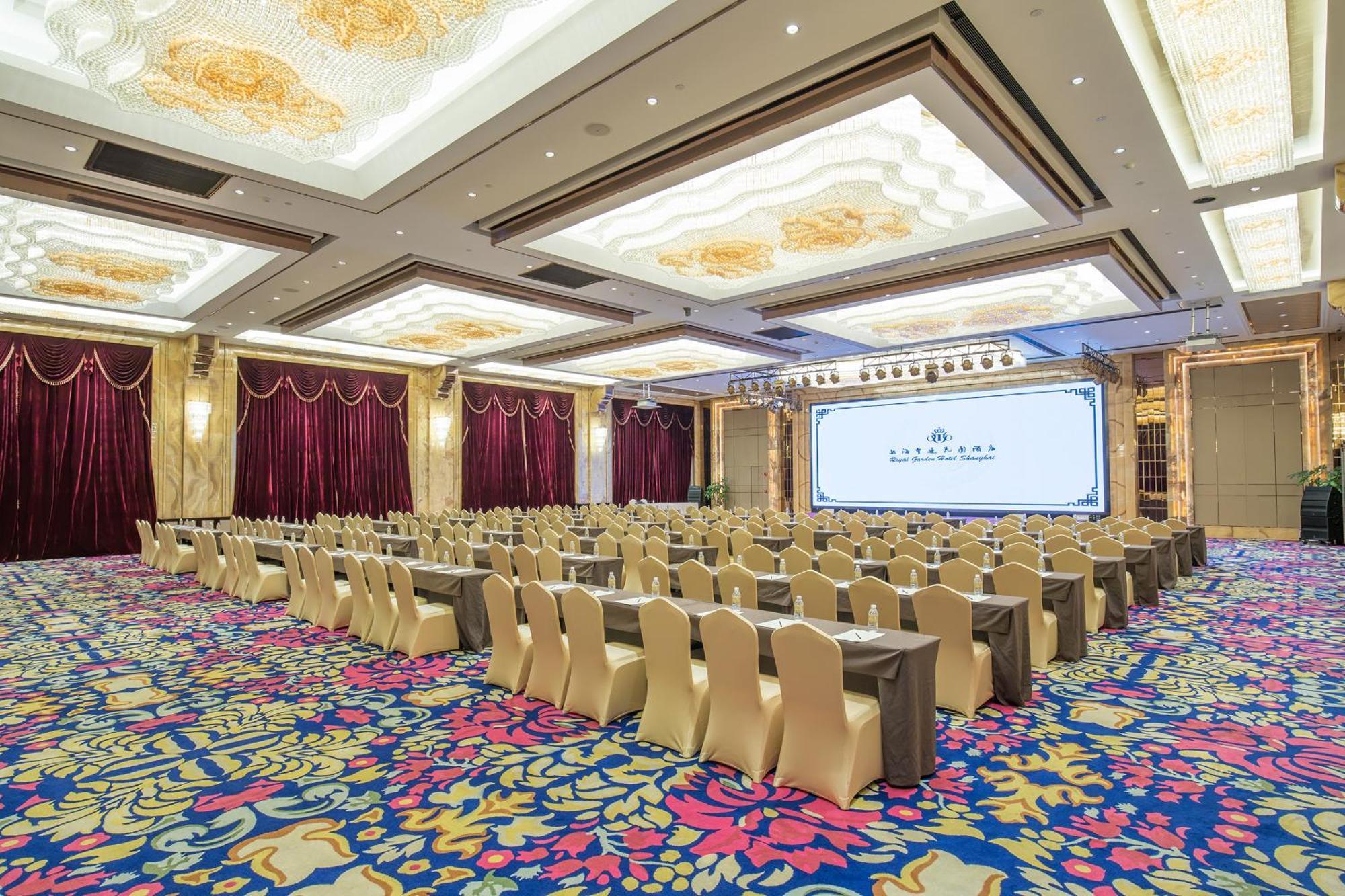 Royal Garden Hotel Shanghai-Free Shuttle To And From Disney & Pvg & Close Metro Line2 Easy To Sha New Expo Xangai Exterior foto
