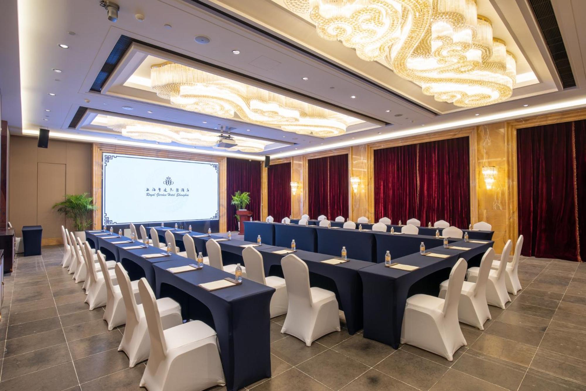 Royal Garden Hotel Shanghai-Free Shuttle To And From Disney & Pvg & Close Metro Line2 Easy To Sha New Expo Xangai Exterior foto