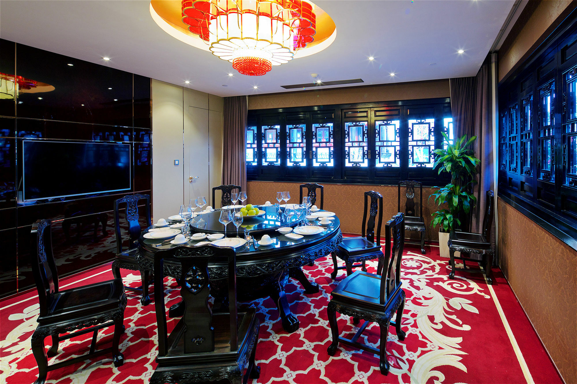 Royal Garden Hotel Shanghai-Free Shuttle To And From Disney & Pvg & Close Metro Line2 Easy To Sha New Expo Xangai Exterior foto