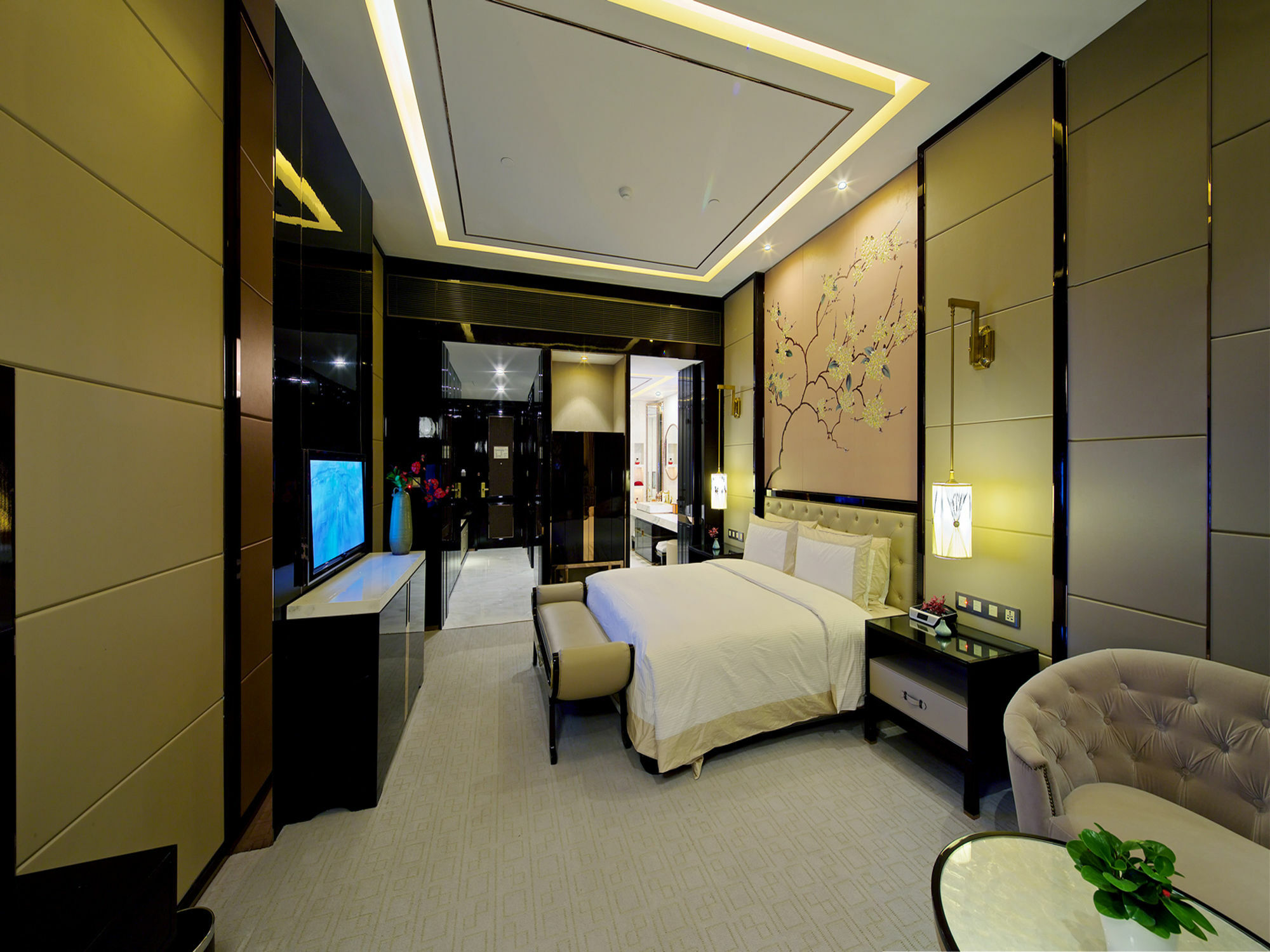 Royal Garden Hotel Shanghai-Free Shuttle To And From Disney & Pvg & Close Metro Line2 Easy To Sha New Expo Xangai Exterior foto